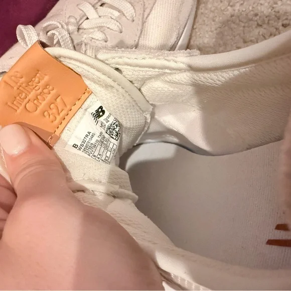 New Balance 327 sneakers - Picture 2 of 3